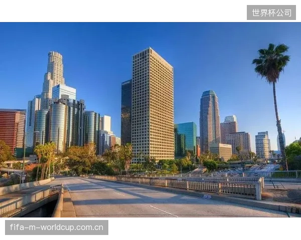 美国队选择加州大公园作为训练基地，旨在最大化利用西海岸赛程优势并减少内部差旅。
